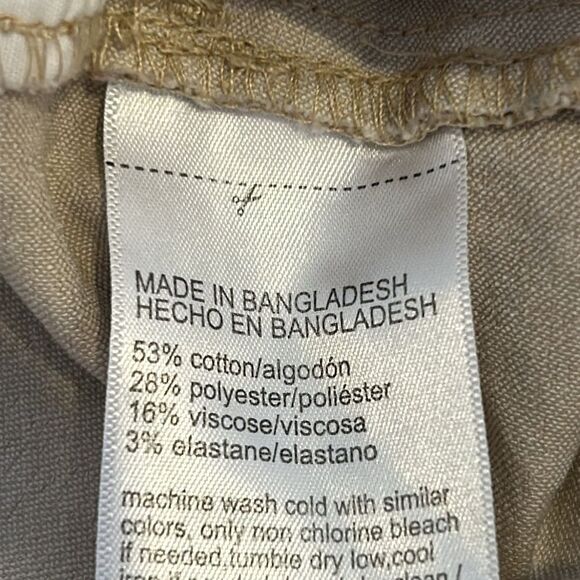 DKNY Tan Shorts - Picture 5 of 7